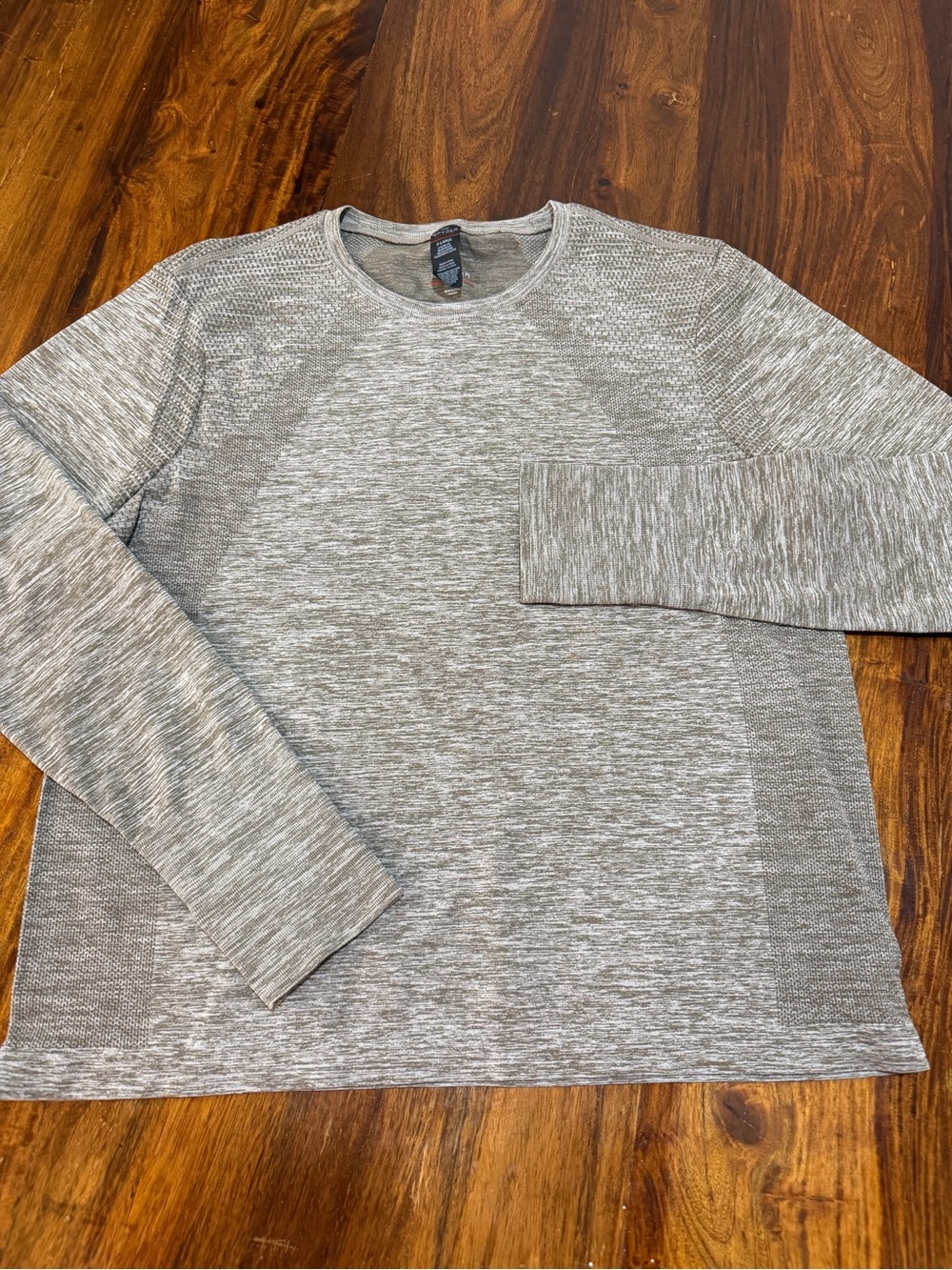 Spyder Active Men's XL Gray Base Layer Long Sleeve Thumb Holes Performance